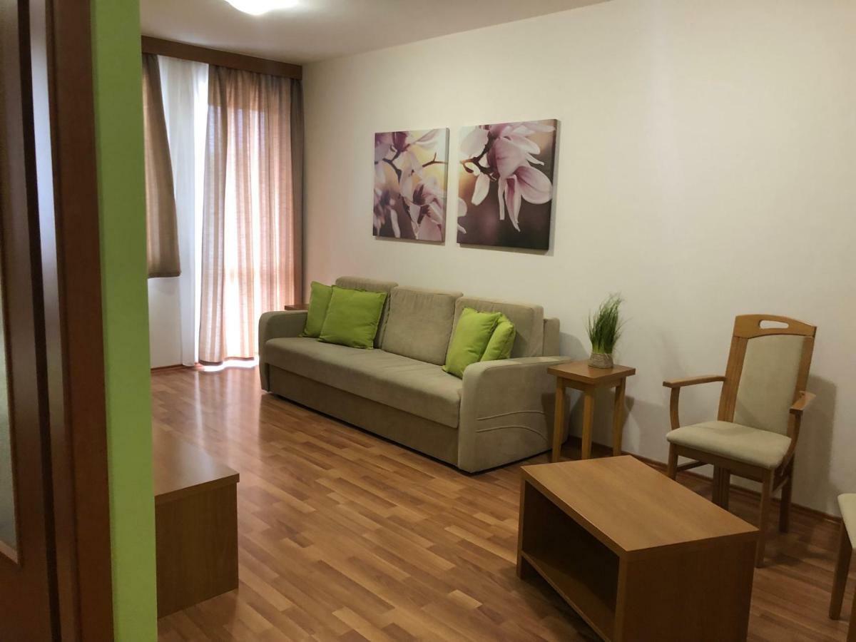 Rosemary Apartmanok, Rose, Lili, Mary1, Mary2 Hajduszoboszlo Exterior photo