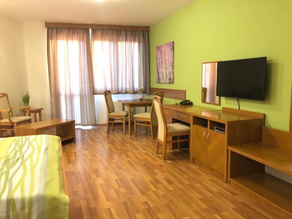Rosemary Apartmanok, Rose, Lili, Mary1, Mary2 Hajduszoboszlo Exterior photo