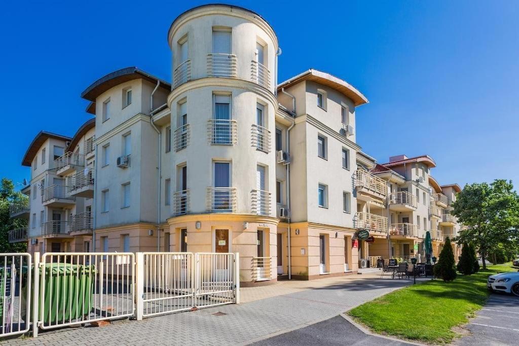 Rosemary Apartmanok, Rose, Lili, Mary1, Mary2 Hajduszoboszlo Exterior photo